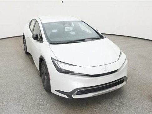New 2025 Toyota Prius Plug-In Hybrid FWD image 80
