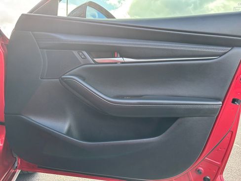 Used 2025 MAZDA MAZDA3 s image 26