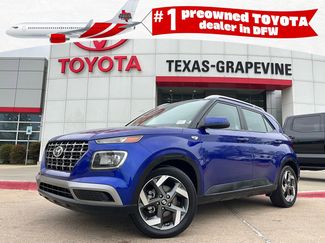 Used 2025 Hyundai Venue SEL video 1