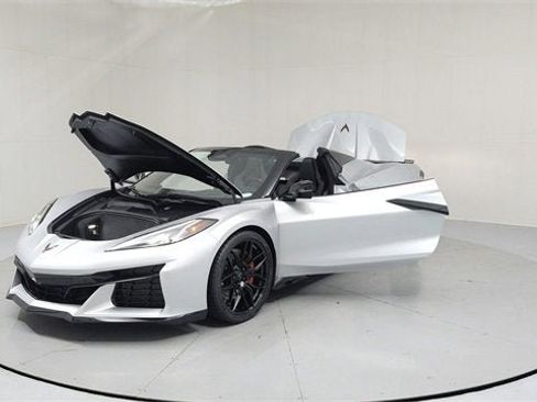 New 2026 Chevrolet Corvette Z06 w/ Stealth Interior Trim Package image 9