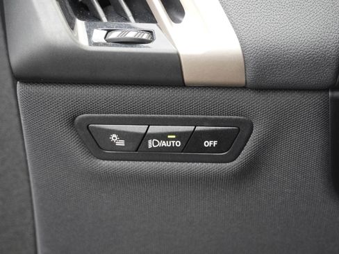 Used 2024 BMW iX M60 AWD/4WD image 18
