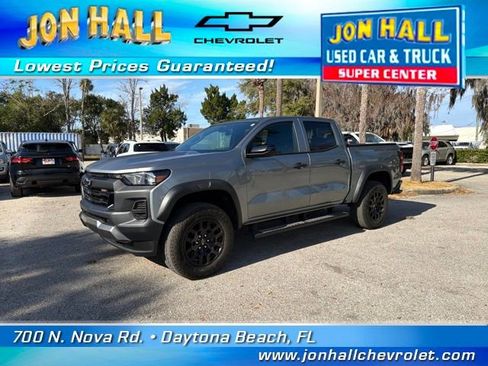 Used 2024 Chevrolet Colorado Trail Boss w/ Technology Package image 2