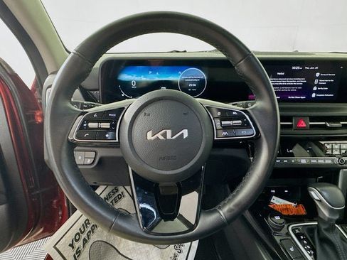 Certified 2024 Kia Seltos S AWD/4WD image 11