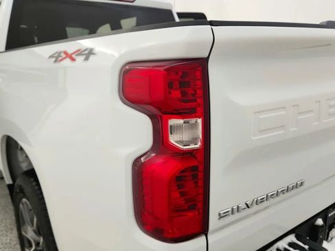 Used 2022 Chevrolet Silverado 1500 LT image 15