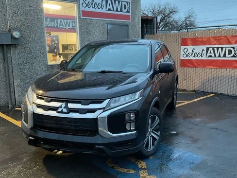 Used 2020 Mitsubishi Outlander Sport ES image 1