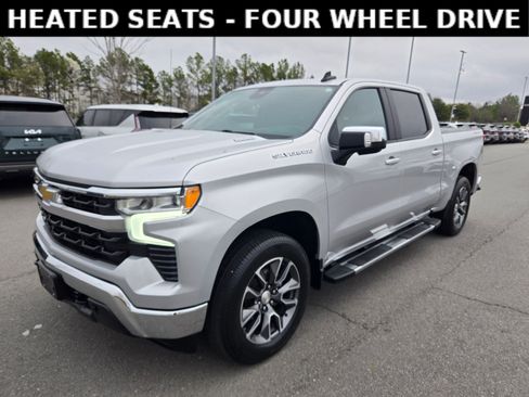 Used 2022 Chevrolet Silverado 1500 LT w/ Safety Package image 3