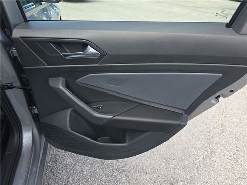 New 2026 Volkswagen Jetta SE image 23