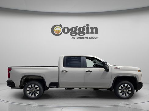 New 2026 Chevrolet Silverado 2500 Custom w/ Custom Value Package AWD/4WD image 6