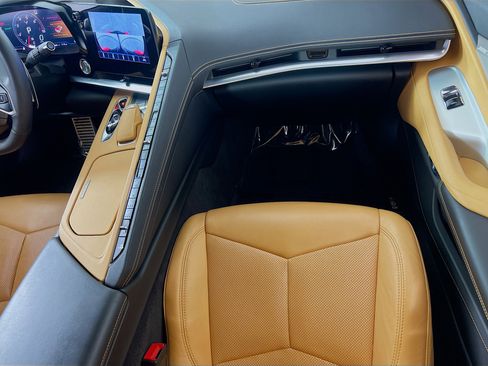 Used 2022 Chevrolet Corvette Stingray Preferred Cpe w/ 2LT image 25