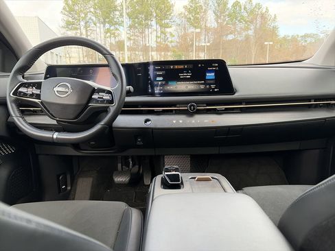 Certified 2023 Nissan Ariya FWD image 7