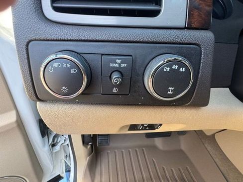 Used 2013 GMC Sierra 2500 Denali AWD/4WD image 16