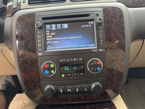Used 2013 GMC Yukon Denali AWD/4WD image 21