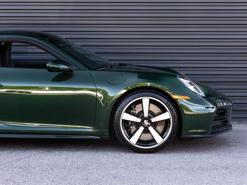 Certified 2026 Porsche 911 Carrera 4S AWD/4WD image 9