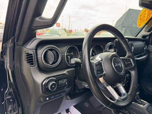 Used 2021 Jeep Wrangler Unlimited Sahara AWD/4WD image 16