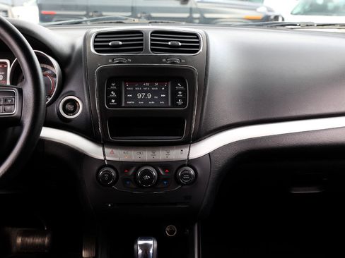 Used 2016 Dodge Journey SE w/ Flexible Seating Group image 36