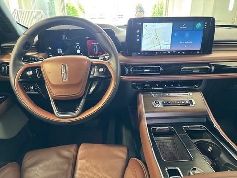 Used 2025 Lincoln Aviator Reserve w/ Equipment Group 201A AWD/4WD image 19