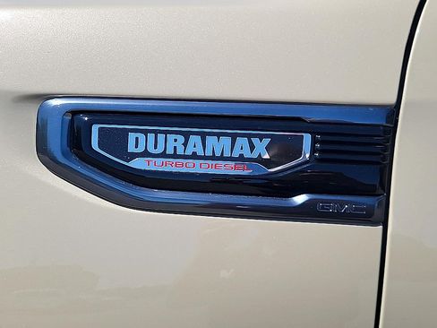 Used 2022 GMC Sierra 1500 AT4 w/ AT4 Preferred Package AWD/4WD image 34