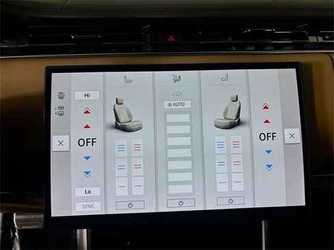 New 2025 Land Rover Range Rover SE image 17