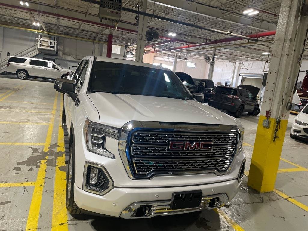 Used 2021 GMC Sierra 1500 Denali w/ Driver Alert Package II AWD/4WD image 2