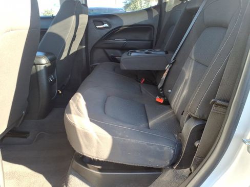 Used 2019 Chevrolet Colorado LT w/ LT Convenience Package image 18