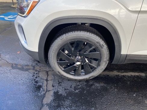 New 2026 Volkswagen Atlas SE image 20