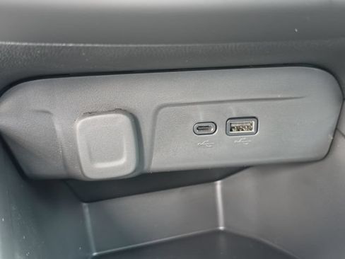 New 2026 Chevrolet Trax RS w/ Sunroof Package FWD image 26
