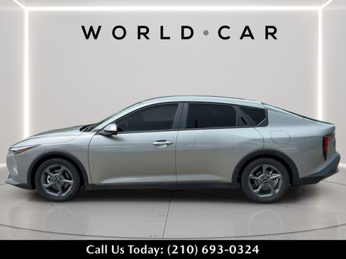 Used 2025 Kia K4 FWD image 6