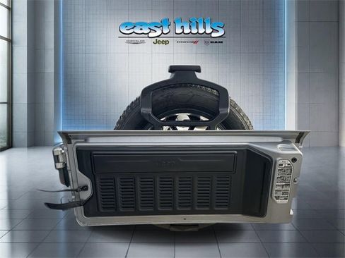 Certified 2020 Jeep Wrangler Unlimited Sahara image 23