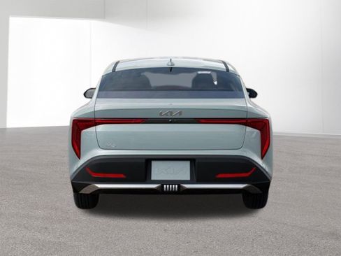 New 2026 Kia K4 LXS FWD image 5