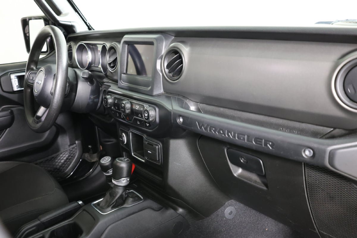 Used 2022 Jeep Wrangler Unlimited Sport AWD/4WD image 23