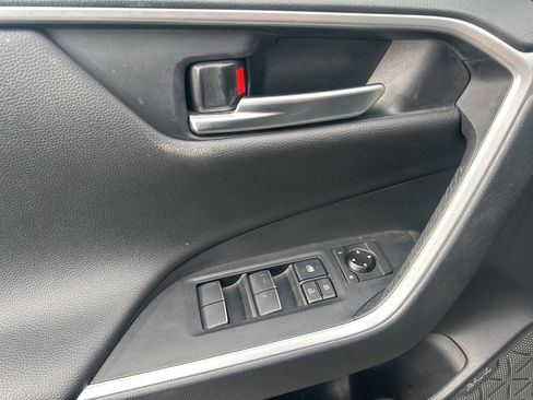 Certified 2020 Toyota RAV4 XSE image 5