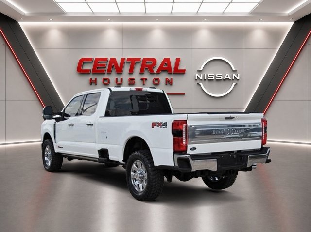 Used 2024 Ford F350 King Ranch w/ Chrome Package AWD/4WD image 4