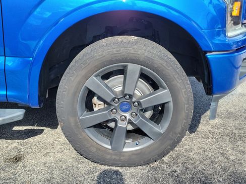Used 2018 Ford F150 XLT w/ Equipment Group 302A Luxury AWD/4WD image 39