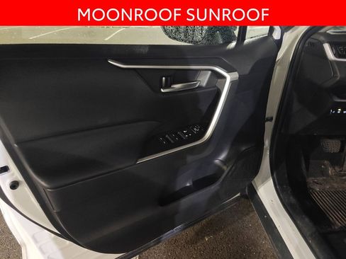 Used 2023 Toyota RAV4 XLE image 5