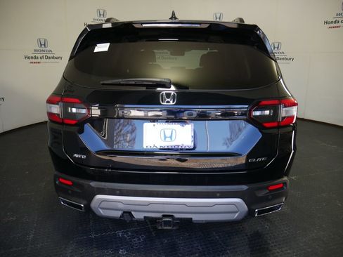 Used 2023 Honda Pilot Elite image 10