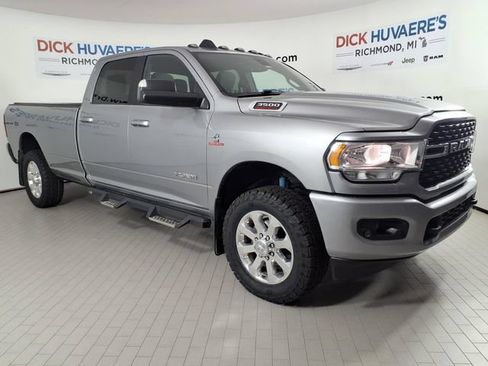 Used 2022 RAM 3500 Big Horn AWD/4WD image 3
