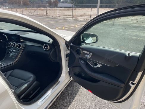 Used 2019 Mercedes-Benz C 300 4MATIC Sedan w/ Premium Package image 20