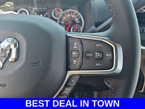 New 2026 RAM 2500 Big Horn AWD/4WD image 17