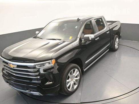 Used 2023 Chevrolet Silverado 1500 High Country w/ High Country Premium Package AWD/4WD image 70
