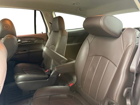 Used 2013 Buick Enclave Premium image 11