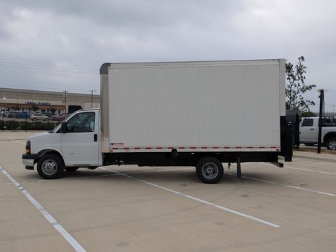 New 2024 GMC Savana 3500 Extended w/ Power Convenience Package image 6