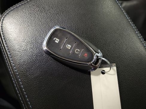 Used 2017 Chevrolet Volt LT w/ Comfort Package image 16