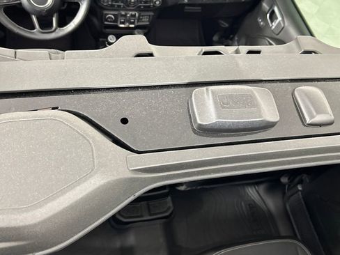 Used 2023 Jeep Wrangler Freedom Edition image 24