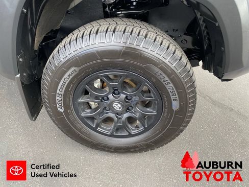 Used 2022 Toyota Tacoma SR w/ SX Package AWD/4WD image 10