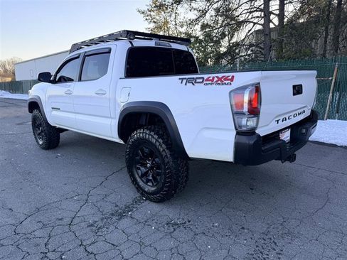 Used 2021 Toyota Tacoma TRD Off-Road w/ Technology Package image 7