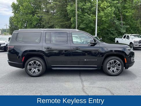 Used 2024 Jeep Wagoneer Series II w/ Flexible Seating Group AWD/4WD image 10