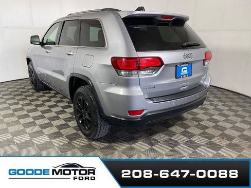 Used 2021 Jeep Grand Cherokee Laredo AWD/4WD image 5