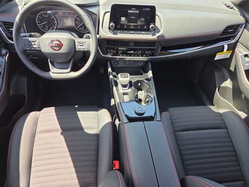 New 2026 Nissan Rogue SV image 7