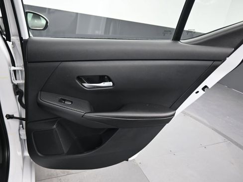 Used 2023 Nissan Sentra SV image 32