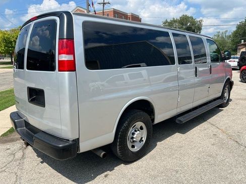 Used 2020 Chevrolet Express 3500 LS RWD image 8